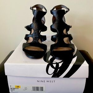 Nine West Tinker Toy Black Leather Sandal - Size 7